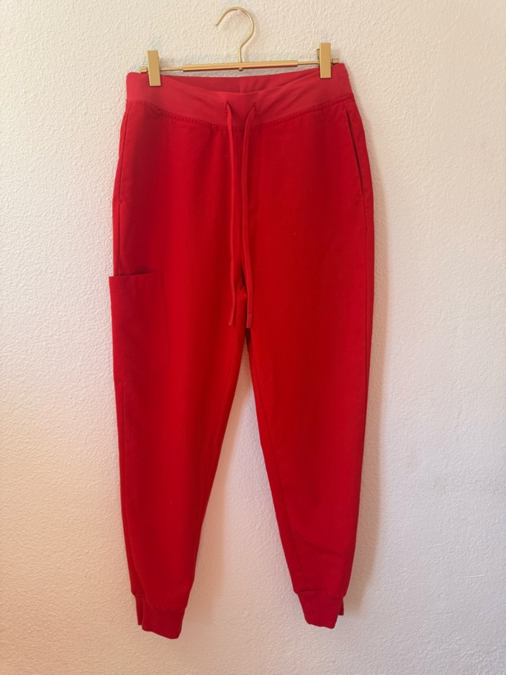 Red Mandala Scrub Set Size S Jogger pants - Picture 4 of 4